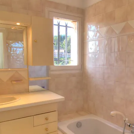 Grande Vue Mer, Animaux Ok - 9 Pers. - Fr-1-768-135 * Roquebrune-sur-Argens